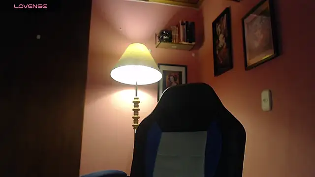 Snapshot of bunnyemilyrose36 chatting on 24, 12, 2024 bunnyemilyrose36 online show from 24, 12, 2024