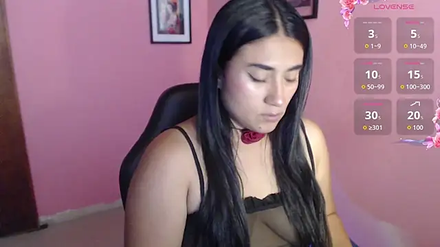 Snapshot of bunnyemilyrose36 chatting on 10, 10, 2025 bunnyemilyrose36 online show from 10, 10, 2025