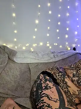 lizzardqueeen online show from 18, 2, 2026