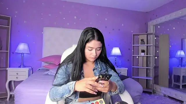 scarlette 15  online show from 17, 1, 2026