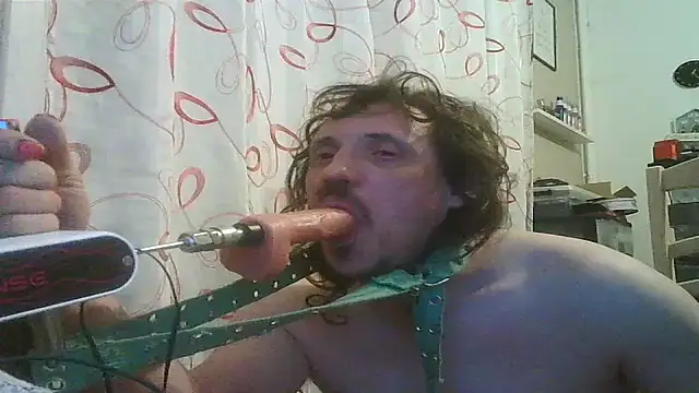 cyril020202 online show from 11, 3, 2026