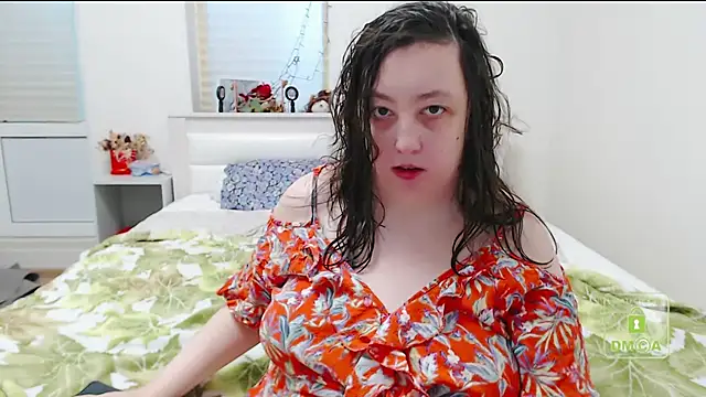 cute and hot online show from 30, 1, 2025