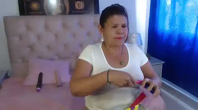 NATHYHOTT online show from 10, 1, 2025