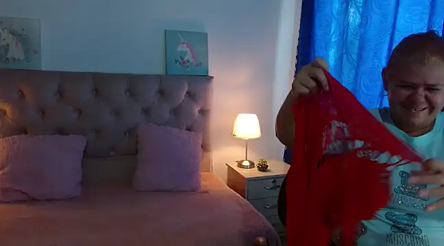 NATHYHOTT online show from 12, 2, 2025