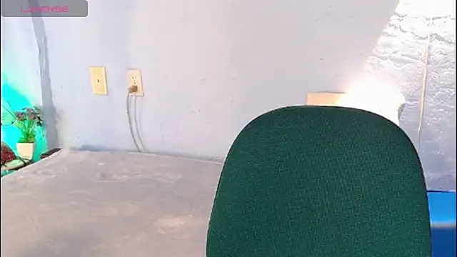 Snapshot of venus_swet_ chatting on 6, 10, 2025 venus swet  online show from 6, 10, 2025