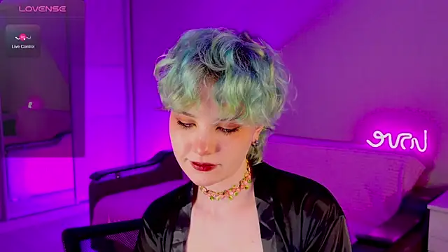 Snapshot of School_Love chatting on 12, 1, 2025 School Love online show from 12, 1, 2025