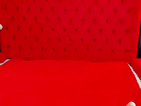 KateTompson  online show from 22, 5, 2026