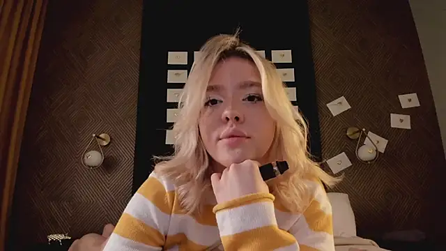 Anna Robinson online show from 8, 4, 2026