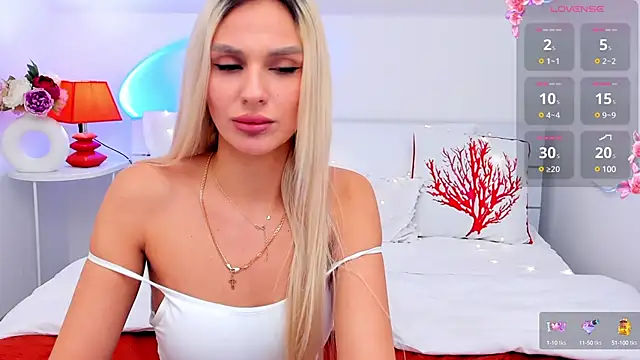 Snapshot of MissLoou chatting on 13, 2, 2025 MissLoou online show from 13, 2, 2025