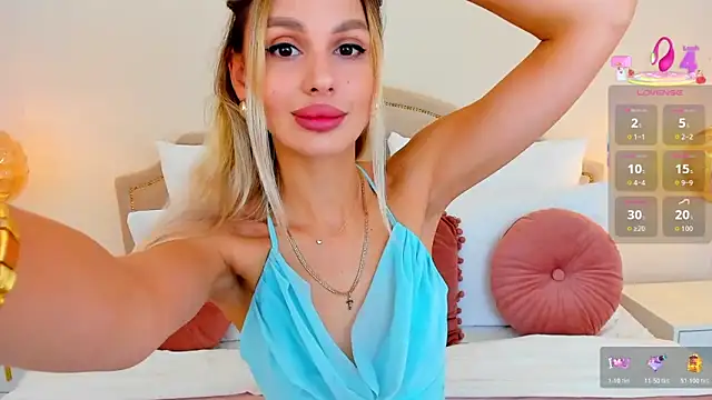 Snapshot of MissLoou chatting on 18, 10, 2025 MissLoou online show from 18, 10, 2025