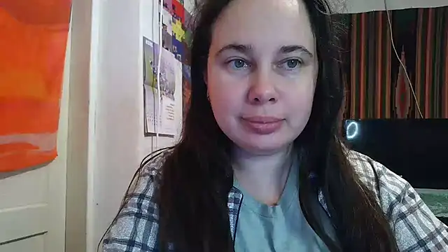 Cora Maro online show from 30, 10, 2025