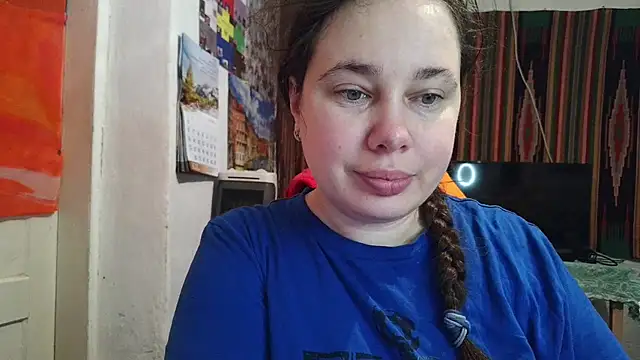 Cora Maro online show from 10, 2, 2026