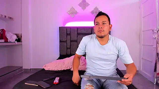 KattiaRose online show from 7, 3, 2025