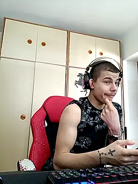 BigDickEnrg7195 online show from 6, 2, 2025