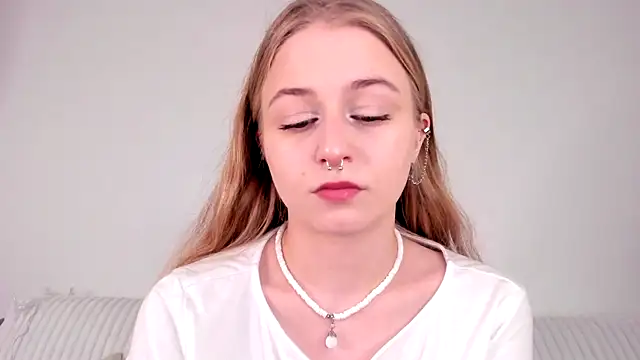 Snapshot of MiaMews chatting on 14, 2, 2026 MiaMews online show from 14, 2, 2026