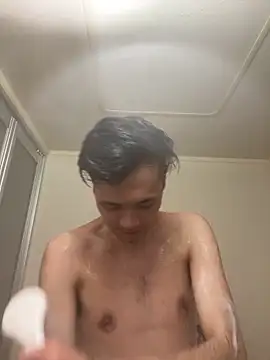 Snapshot of ryusei18570 chatting on 4, 2, 2025 ryusei18570 online show from 4, 2, 2025