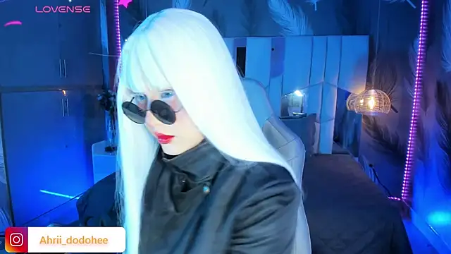 Snapshot of AHRI_LEE chatting on 18, 12, 2024 AHRI LEE online show from 18, 12, 2024