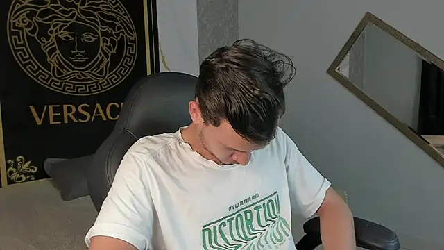 Desmon Clark online show from 13, 1, 2025