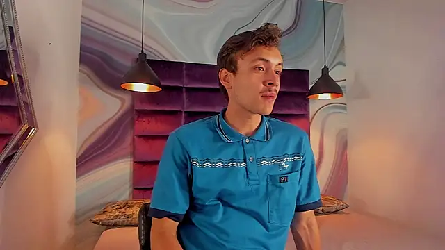 Desmon Clark online show from 13, 2, 2025