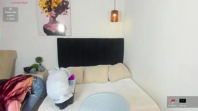 Scarlett  bell online show from 27, 10, 2025