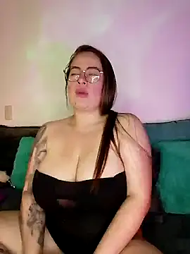 Snapshot of soofy__ chatting on 22, 1, 2025 soofy   online show from 22, 1, 2025