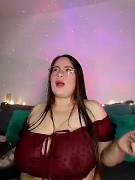 Snapshot of soofy__ chatting on 19, 10, 2025 soofy   online show from 19, 10, 2025