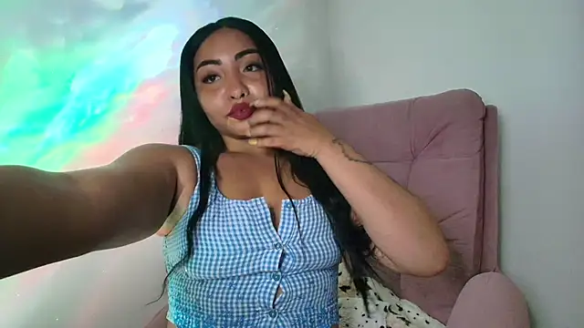 Dailyn Adams online show from 15, 12, 2024