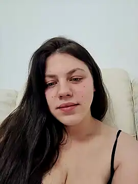 Snapshot of leeya_lee chatting on 27, 1, 2025 leeya lee online show from 27, 1, 2025