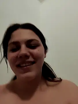 Snapshot of leeya_lee chatting on 24, 2, 2025 leeya lee online show from 24, 2, 2025