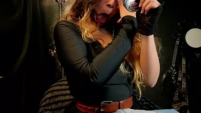 Snapshot of saba_the_courtesan chatting on 14, 2, 2026 saba the courtesan online show from 14, 2, 2026