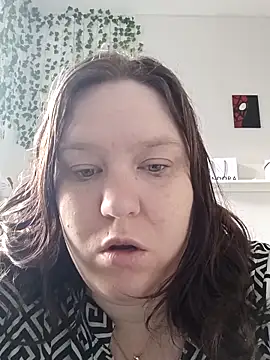 CurvyMilf1992 online show from 15, 10, 2025