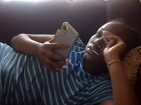 Chichii- online show from 27, 2, 2025