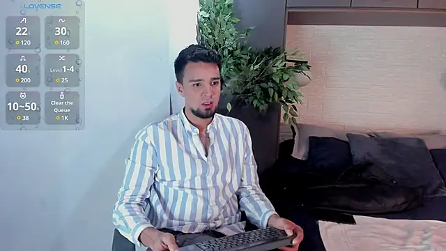 Snapshot of Edward_max chatting on 16, 2, 2025 Edward max online show from 16, 2, 2025