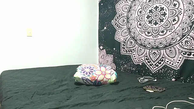 liissa 0 online show from 12, 4, 2026