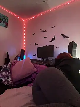 Nina-Chick777 online show from 4, 2, 2026