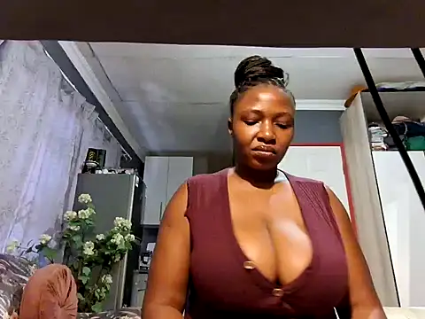 Snapshot of EbonyRose9 chatting on 21, 1, 2025 EbonyRose9 online show from 21, 1, 2025