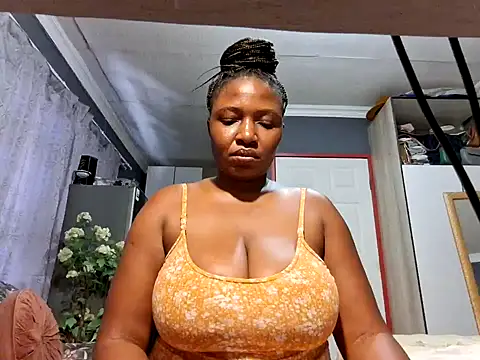 Snapshot of EbonyRose9 chatting on 28, 1, 2025 EbonyRose9 online show from 28, 1, 2025