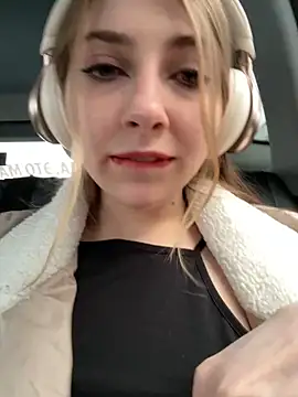 Snapshot of Sunny___Bunny chatting on 21, 1, 2025 Sunny Bunny online show from 21, 1, 2025