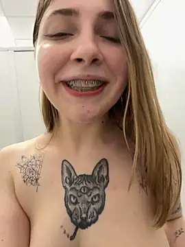 Snapshot of Sunny___Bunny chatting on 22, 2, 2025 Sunny Bunny online show from 22, 2, 2025