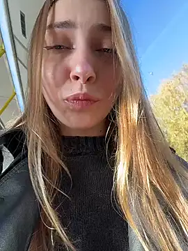 Snapshot of Sunny___Bunny chatting on 17, 10, 2025 Sunny Bunny online show from 17, 10, 2025