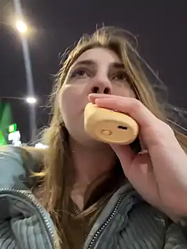 Snapshot of Sunny___Bunny chatting on 23, 11, 2025 Sunny Bunny online show from 23, 11, 2025