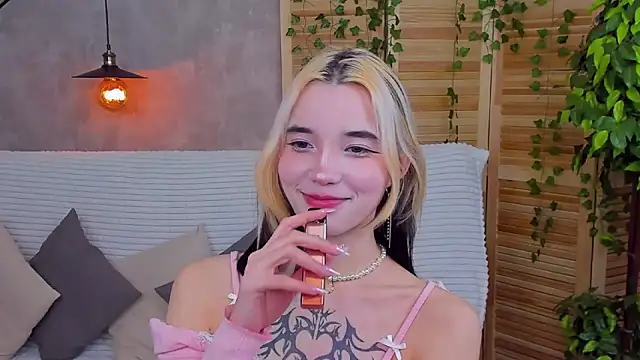 Snapshot of as1an_girlfriend chatting on 22, 1, 2025 as1an girlfriend online show from 22, 1, 2025