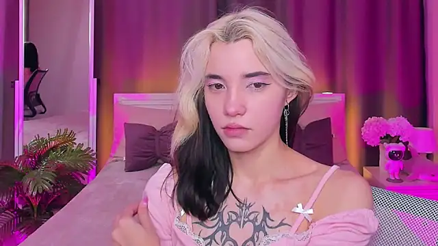 Snapshot of as1an_girlfriend chatting on 13, 3, 2025 as1an girlfriend online show from 13, 3, 2025