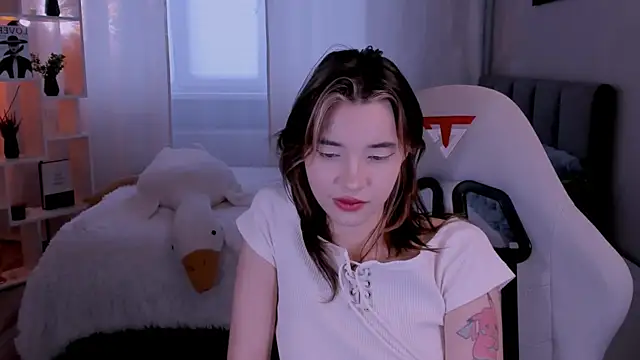 as1an girlfriend online show from 12, 6, 2026