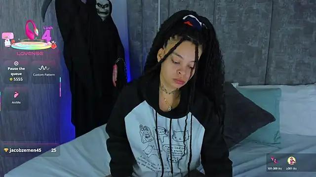 KatherineGomez online show from 27, 10, 2025