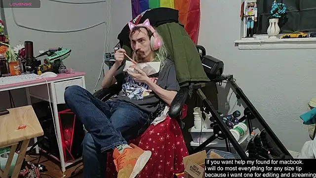 tallnerdyguy online show from 18, 11, 2025