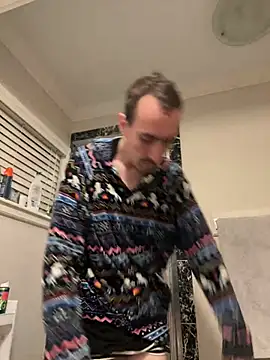 tallnerdyguy online show from 4, 6, 2026