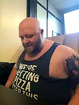 Snapshot of Strong_Bear89 chatting on 17, 12, 2024 Strong Bear89 online show from 17, 12, 2024