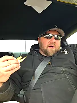 Snapshot of Strong_Bear89 chatting on 19, 2, 2025 Strong Bear89 online show from 19, 2, 2025