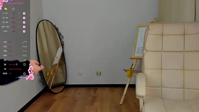 Snapshot of margeriTirell chatting on 8, 12, 2024 margeriTirell online show from 8, 12, 2024